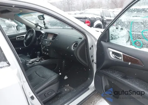 2014 Nissan Pathfinder Platinum из США, поврежденный, VIN 5N1AR2MM8EC680203